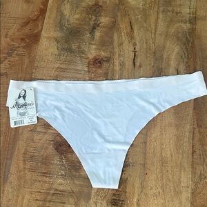Angelina Pure White Seamless Thong